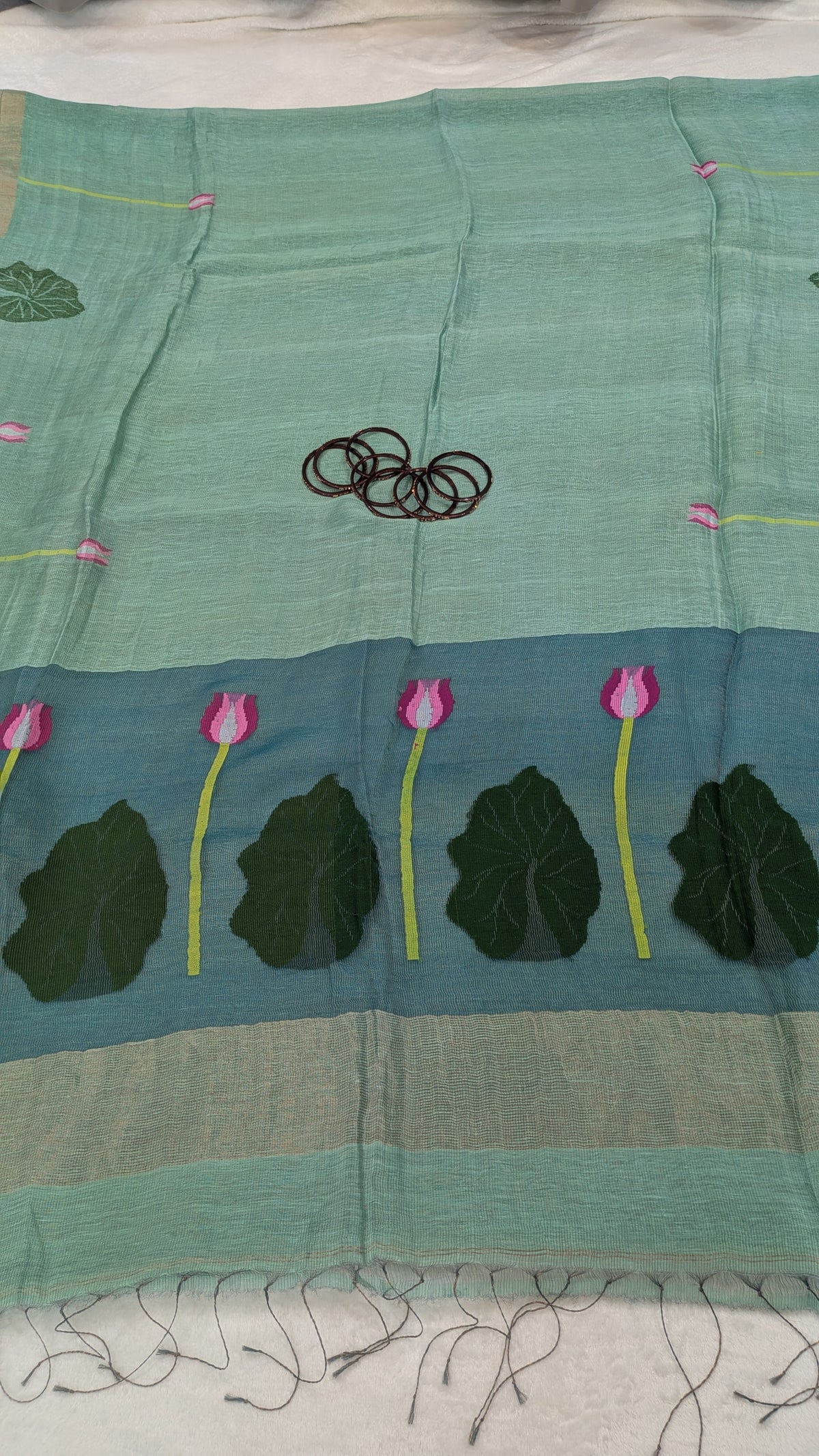 Swan Lotus Motif Handwoven Saree — Sage Mint Green